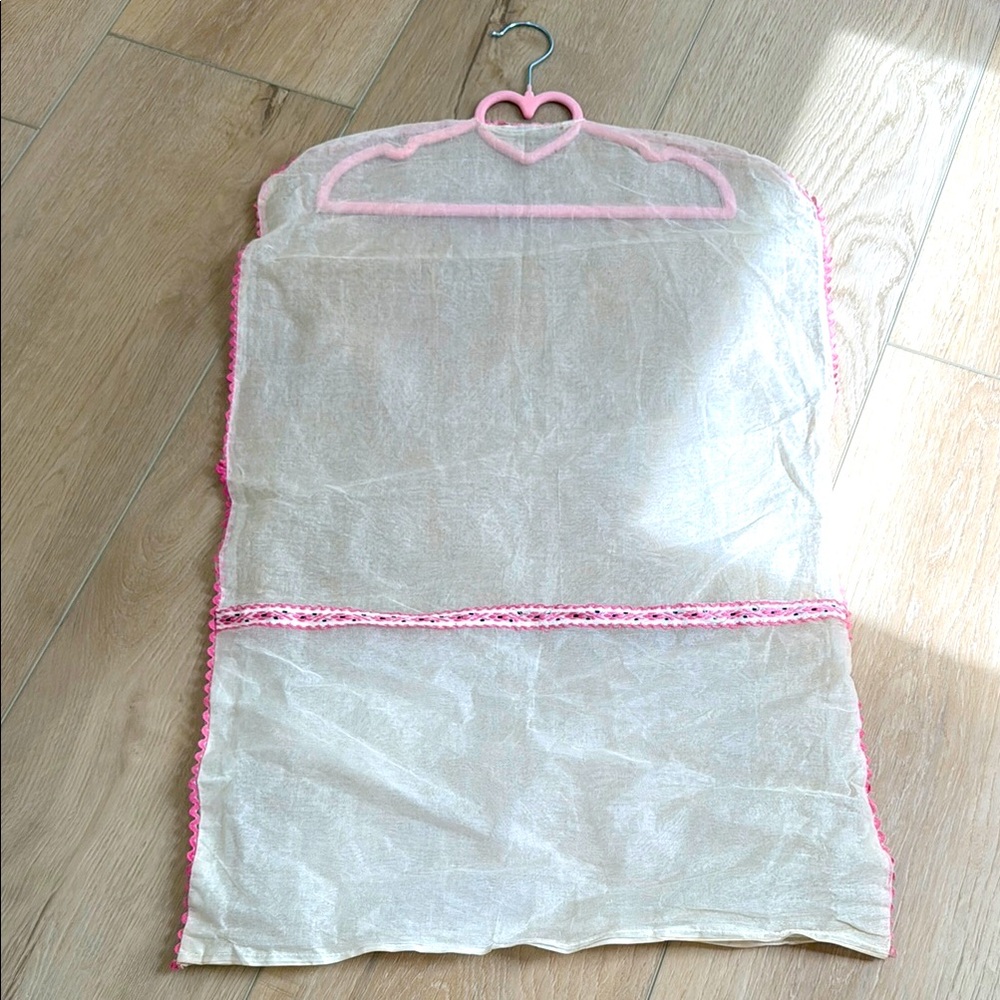 Vtg Girls Garments Travel Cover